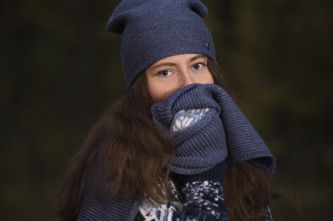 Вязаные шапки и шарфы на Magazin Jumperov.ru в Москве