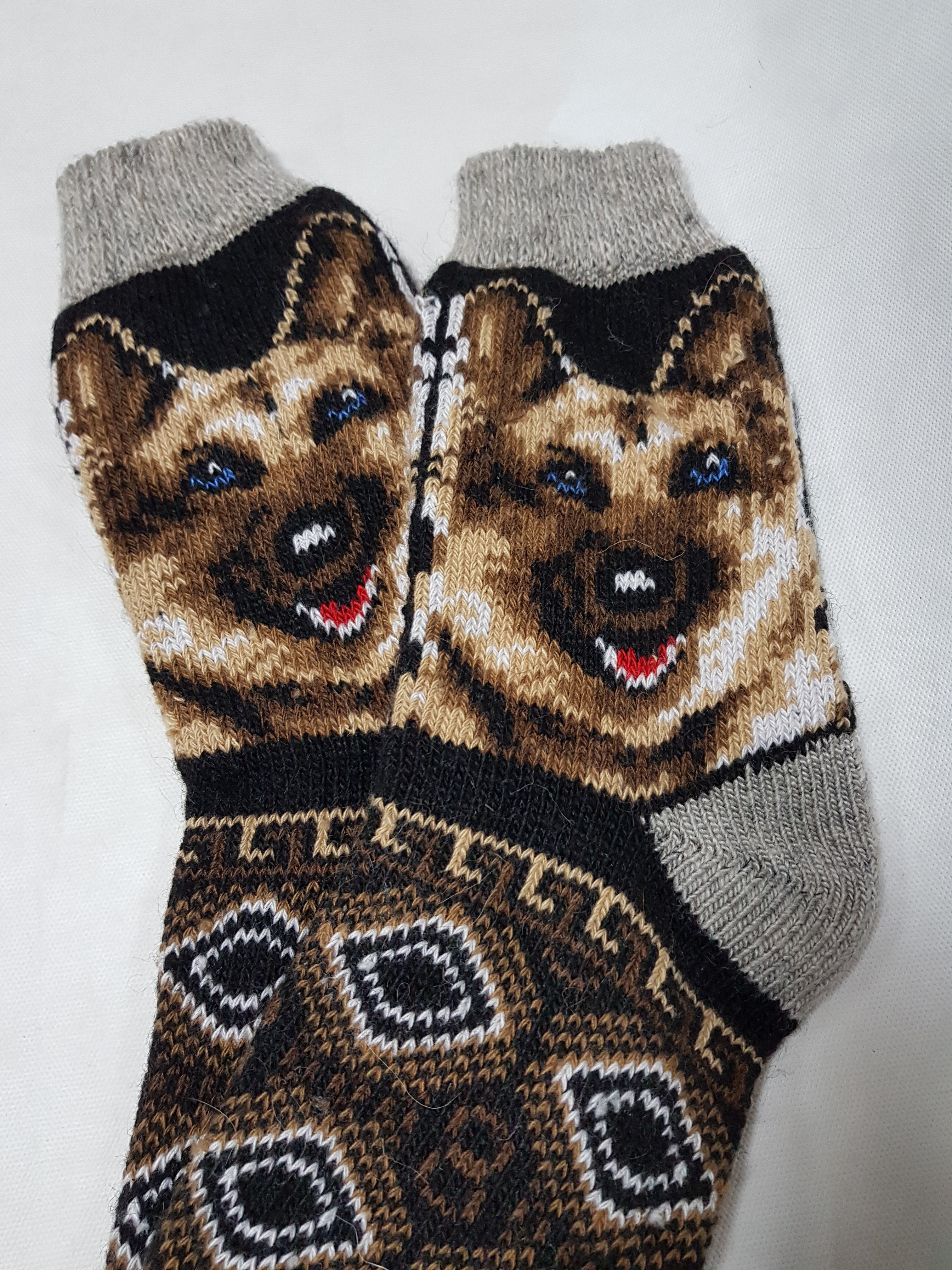 Носки с собаками